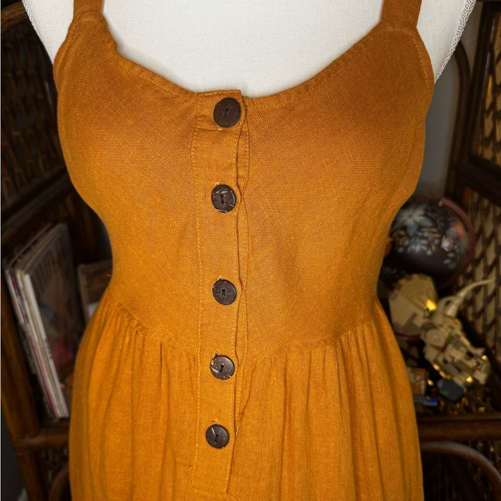 Universal Threads Midi Dress - Picture 2 of 5